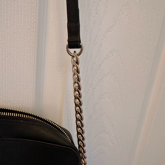 Michael Kors Crossbody - Picture 4 of 7